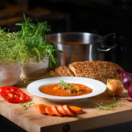 Granavolden & Gjaestgiveri Hotel 4*