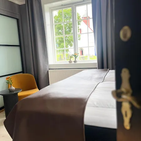 Granavolden & Gjaestgiveri Hotel 4*