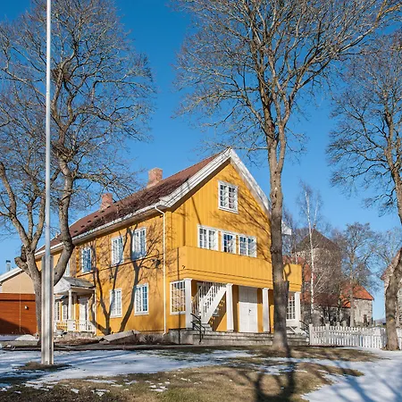 Granavolden & Gjaestgiveri 4*